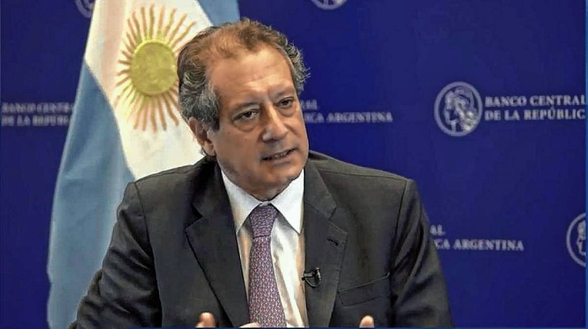 Pesce volvió a descartar una devaluación: "No es necesaria"