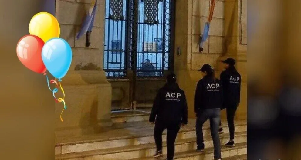 Escándalo: festejaron el cumpleaños de la pareja de un detenido dentro de una Comisaría