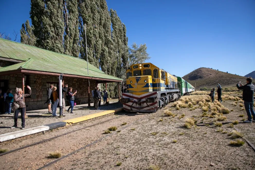 El Tren Patagónico amplía su recorrido para el verano