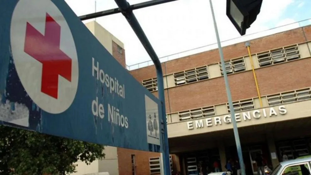 Trágico: un nene tiró alcohol en una salamandra y acabó con el 50% del cuerpo quemado