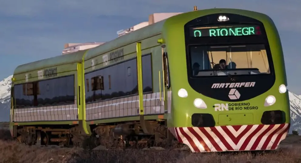 Inauguran la excursión turística nocturna en tren desde Bariloche a la estación Perito Moreno