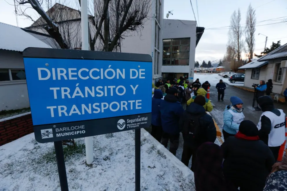 Solucionaron el inconveniente y volvió la atención al público en el edificio de Tránsito y Transporte