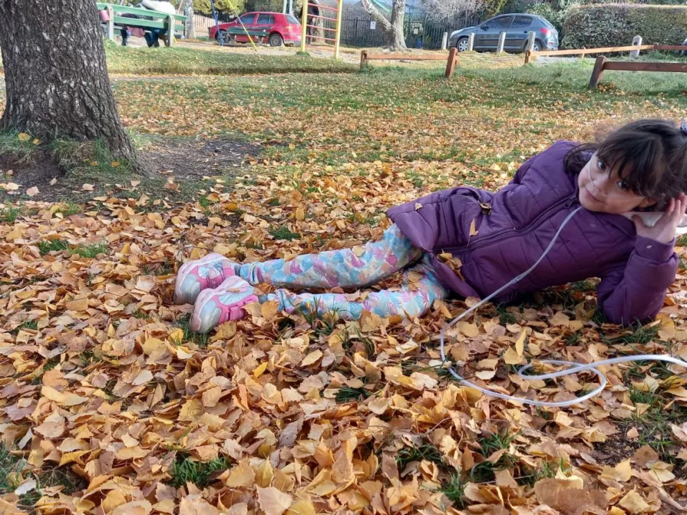 El desesperado pedido de una madre para que llegue la medicación de su hija