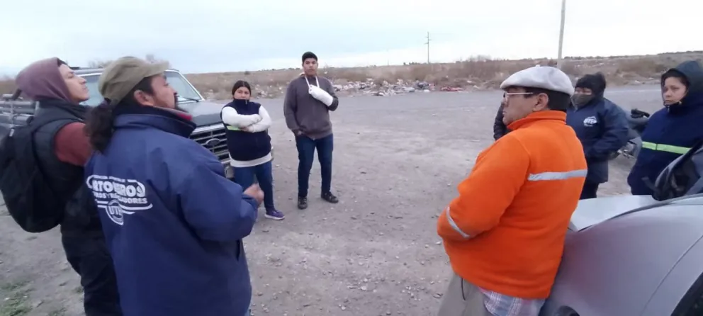 En los barrios de Viedma reclamaron por un salario básico universal