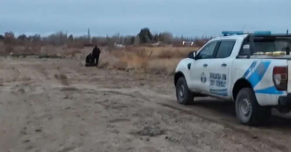   Escaparon a Roca en una camioneta robada y estarán cuatro meses en prisión preventiva