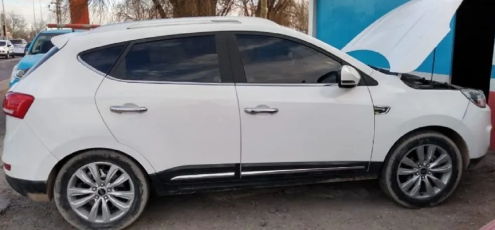 ¿Todo en orden?: secuestraron una camioneta con patente, números de chasis y motor adulterados