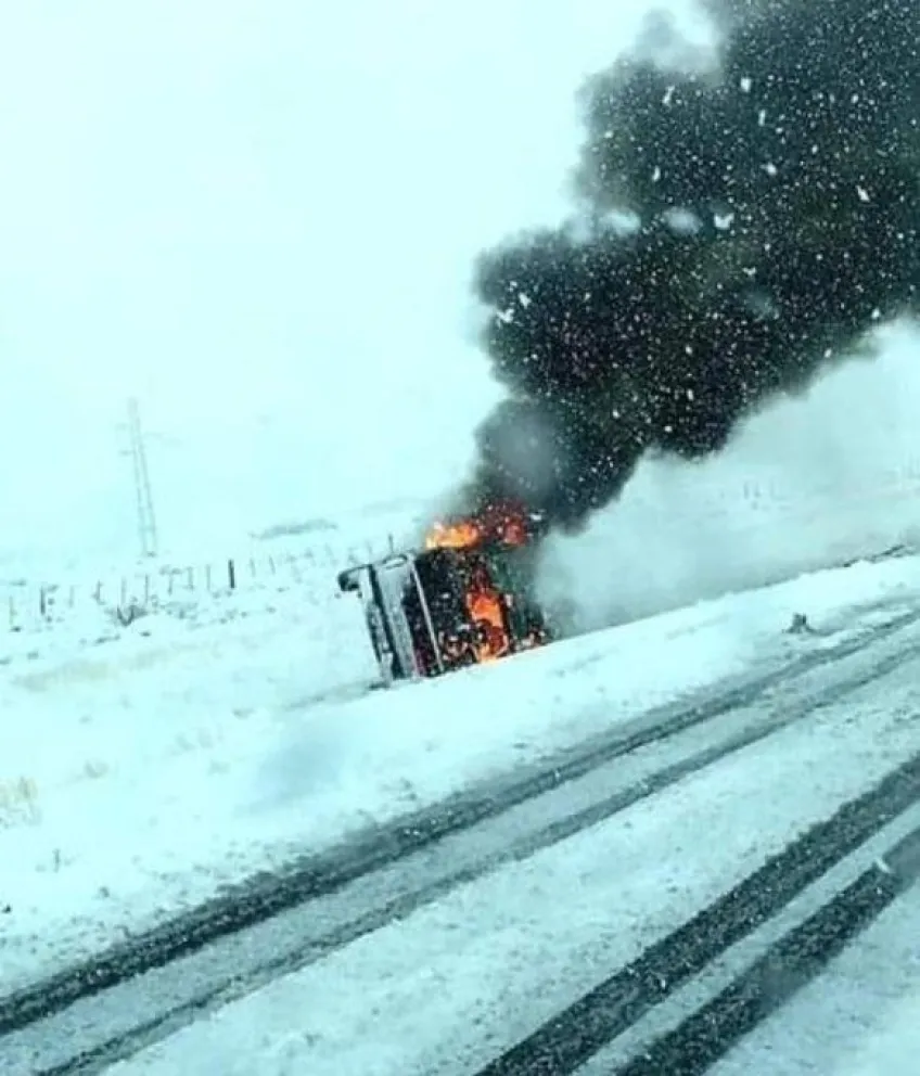 Si viajás a la cordillera, extremá precauciones y acordate de las cadenas para el auto