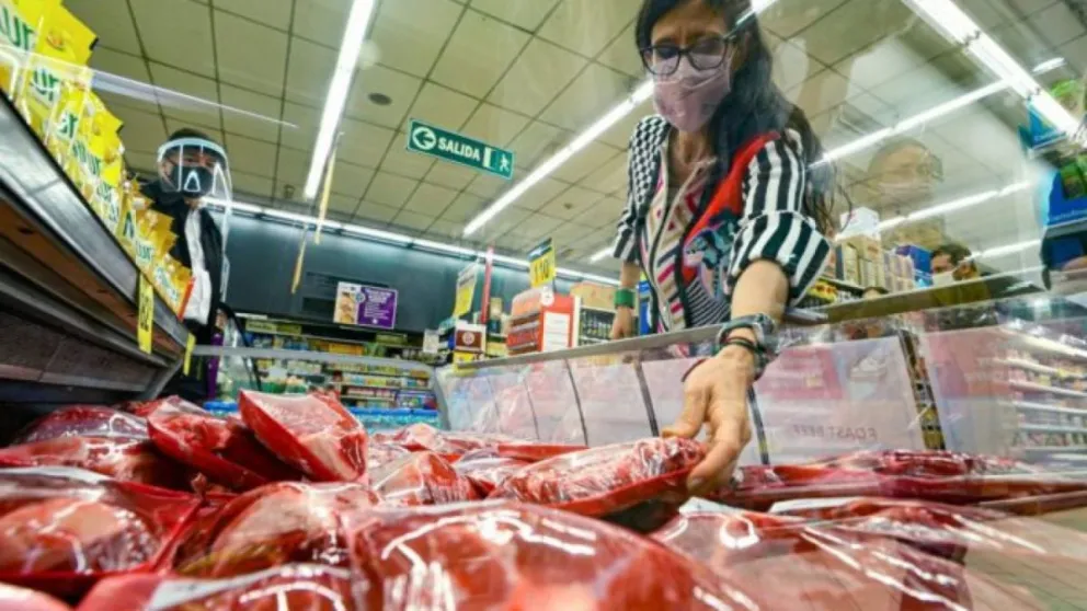 Consumo: La “grieta” de las carnes se agranda