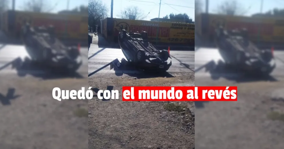 Un hombre perdió el control de su auto y se dio vuelta