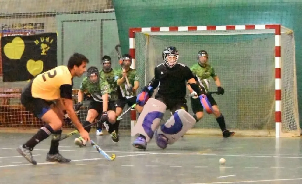 El hockey de la ciudad juega en el Municipal 3
