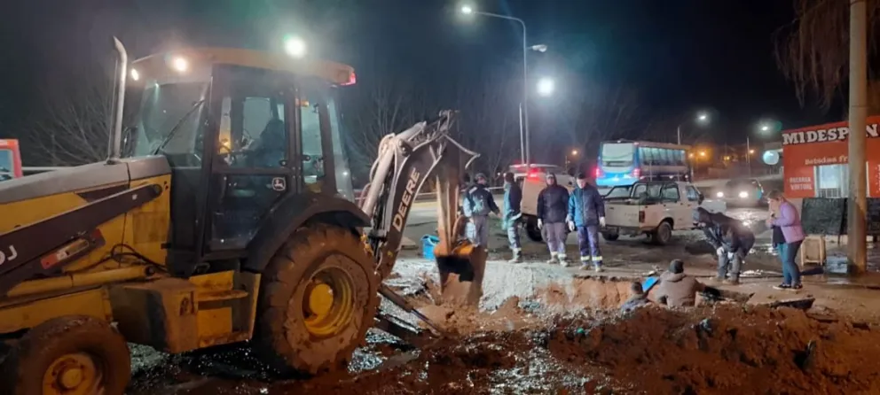 A 12 horas del incidente en el Guido, algunos barrios solamente tienen agua de lluvia