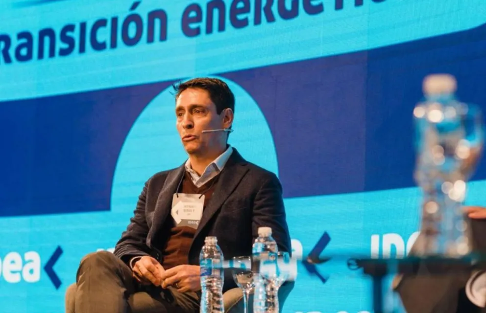 Desplazan al CEO de YPF por encontronazos con el presidente de la compañía