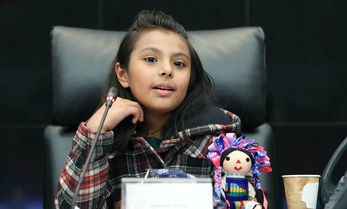 Adhara Pérez, la niña prodigio de México que ha terminado dos carreras  universitarias | Tus Buenas Noticias