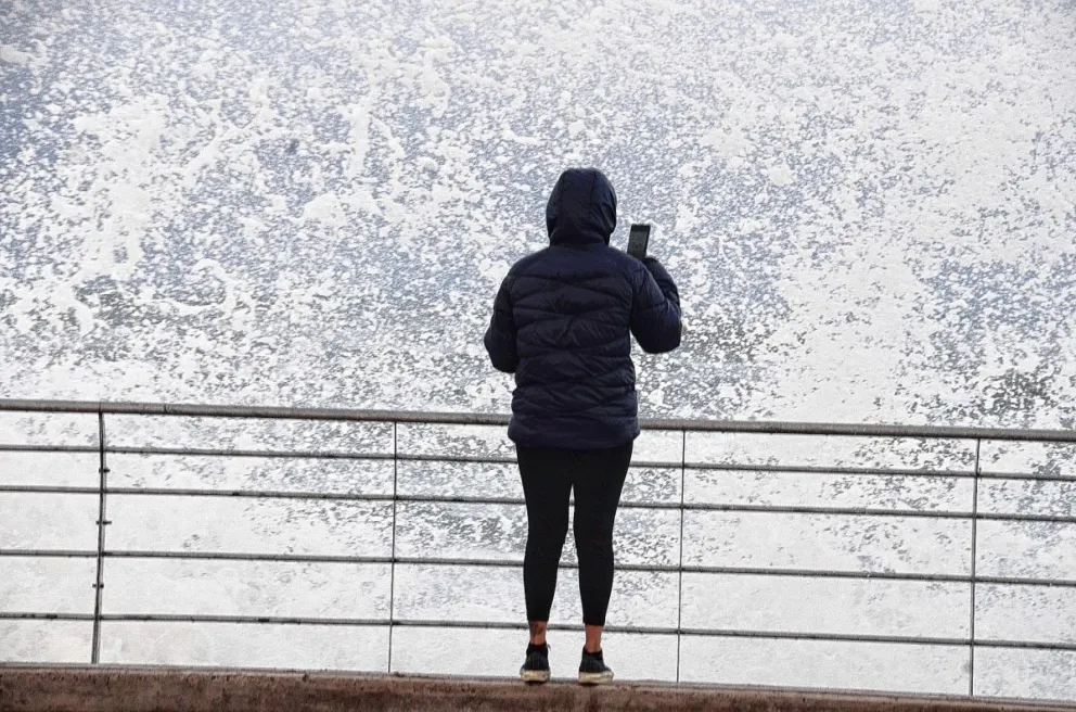 Marejada atípica en la avenida Ducós