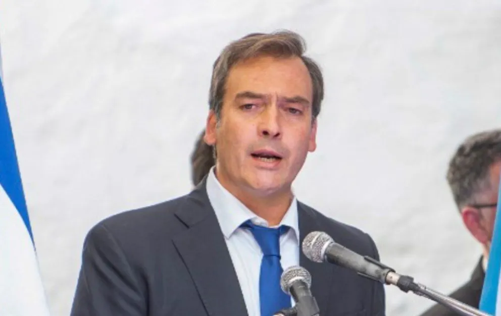 El Gobierno repudió el sobreseimiento de Macri: “Lo salvan sus amigos"