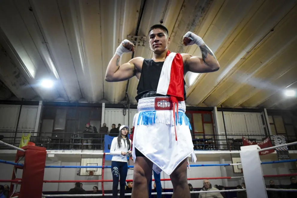 Boxeo en Viedma: el Chino Guayquifil cerró la velada con contundencia