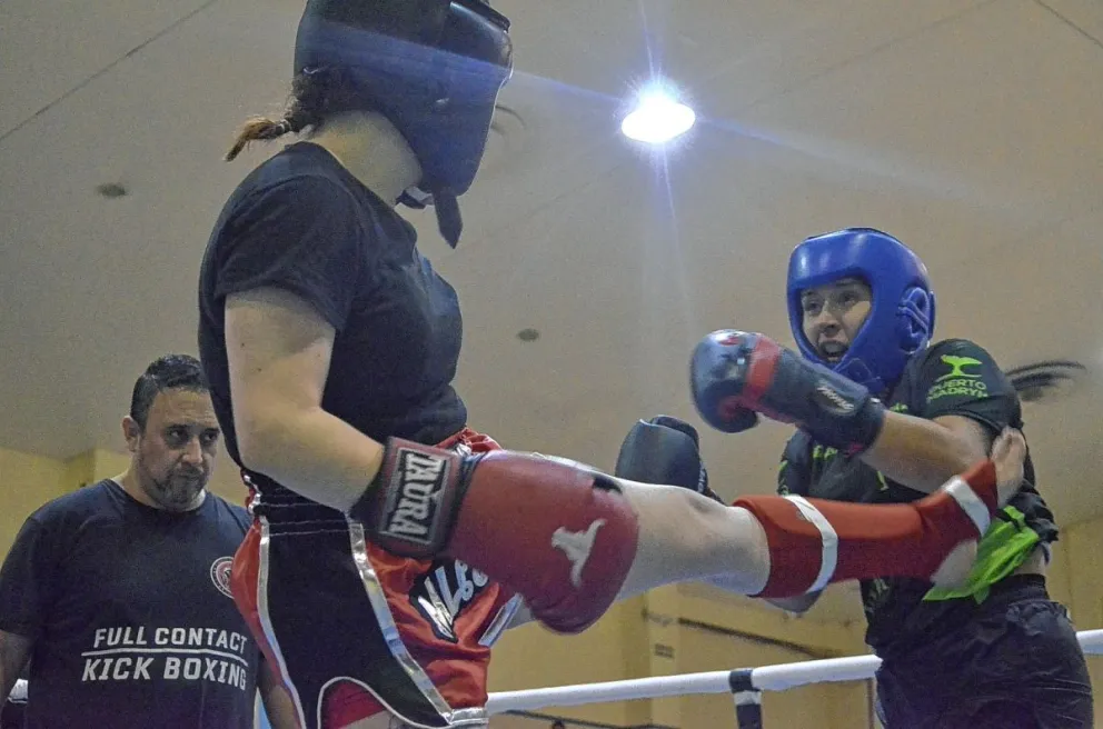 Kick Boxing: Barrientos y Bergna, se impusieron en la Liga Patagónica