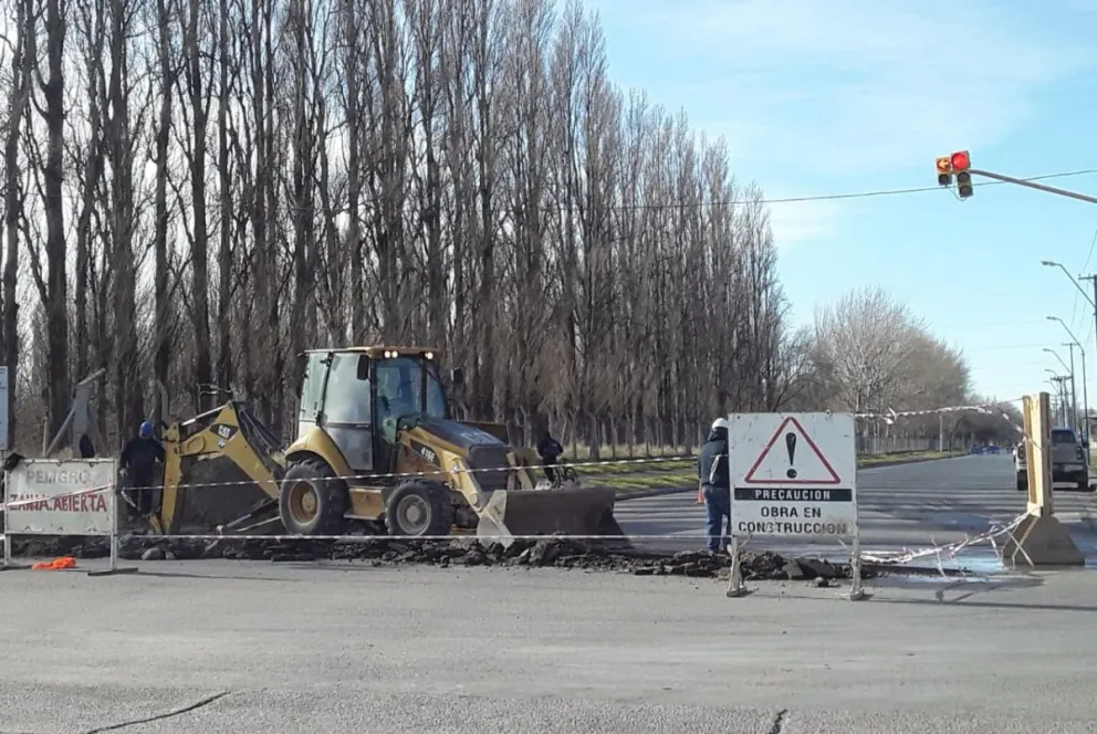 ¡Mucha atención! Interrumpen el tránsito sobre Avenida Roca toda la semana por obras