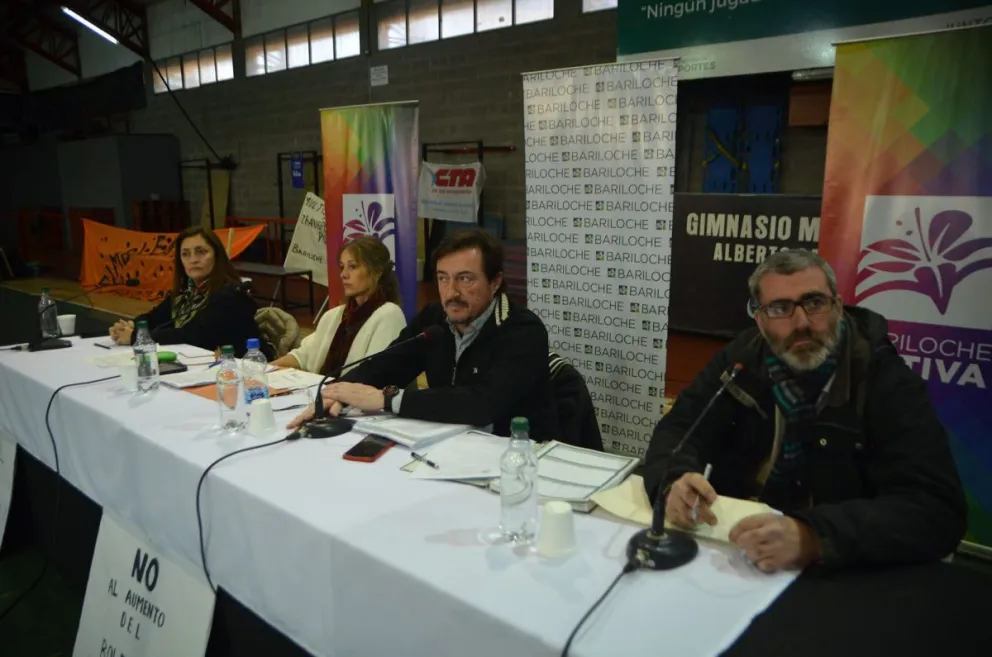 Audiencia pública: “Si aumenta el colectivo no queda ninguno en el Centro Cívico”