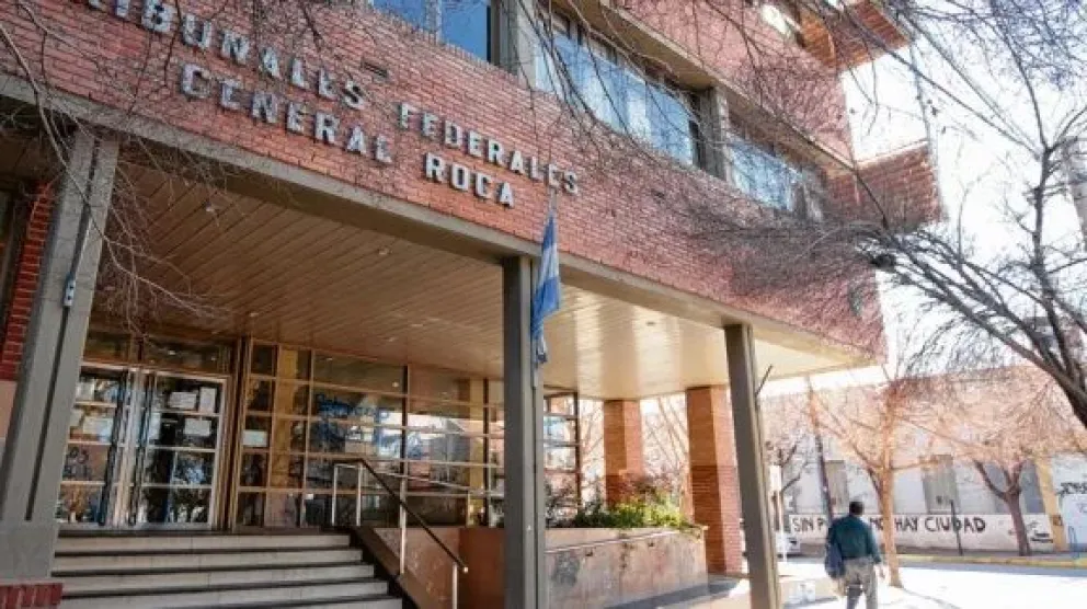 Abuso sexual simple en un transporte escolar: tras la condena penal, la víctima también será indemnizada civilmente