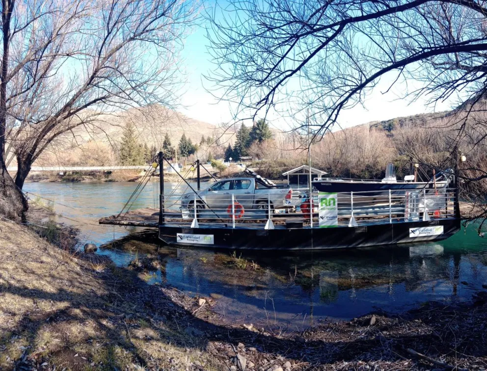 El cable principal de la balsa de Llanquín se cortó y terminó metros abajo