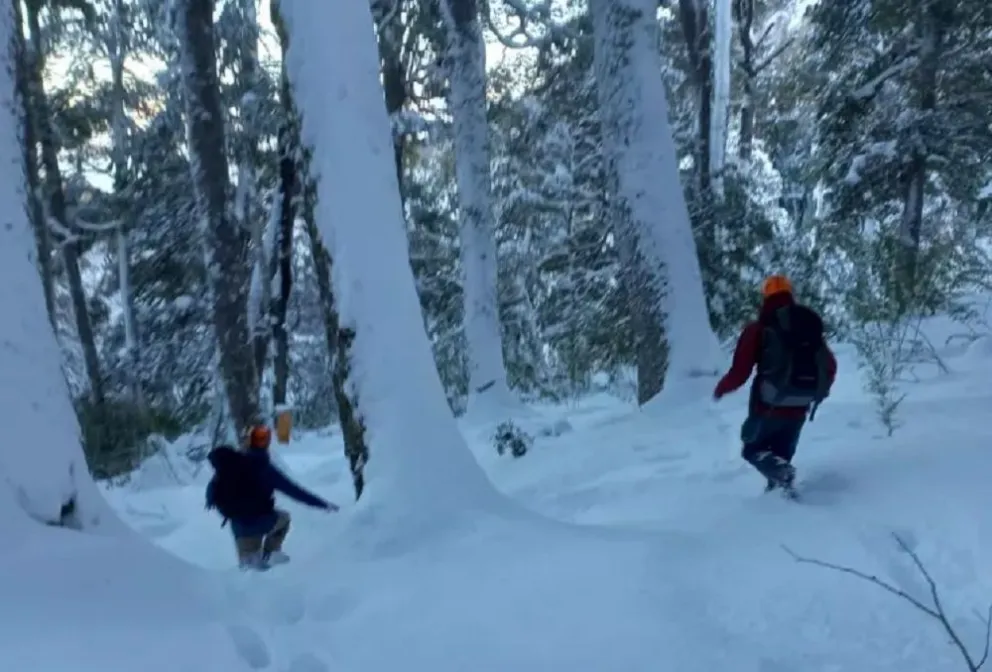 Debieron rescatar a un brasilero que esquiaba fuera de pista