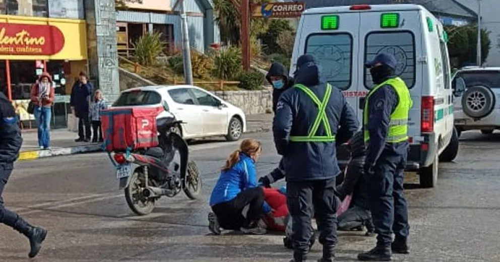 Motociclista que hacía delivery resultó herido tras ser embestido por un vehículo