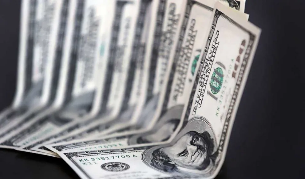 El dólar blue inició la semana en baja