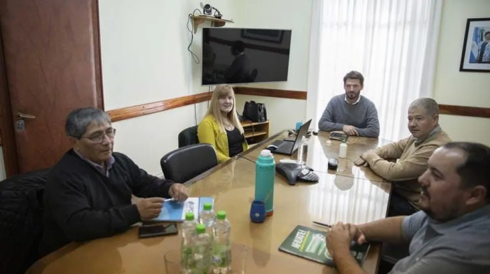 El Gobierno provincial presentó una nueva oferta salarial a los gremios