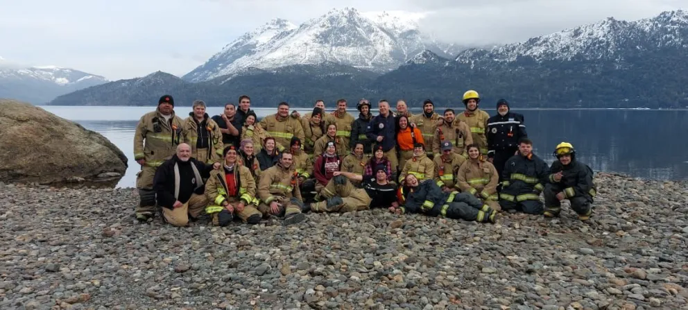 Bomberos Ruca Cura celebra 32 años junto a los vecinos