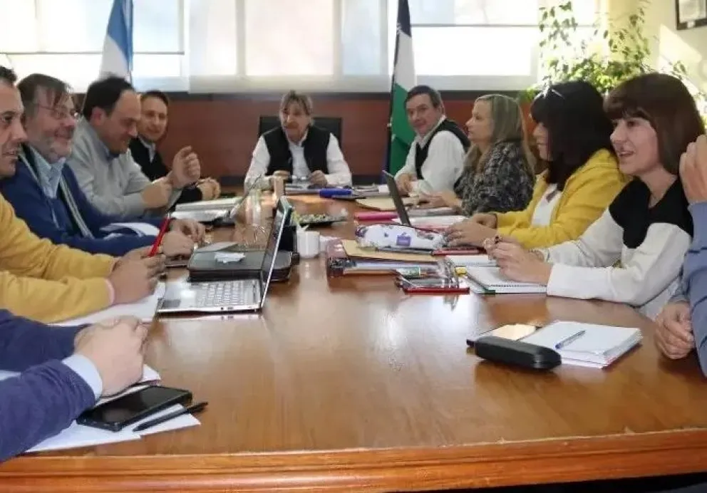 Paritarias: la Unter debatirá la propuesta que incluye un mínimo de 90.537 pesos en julio