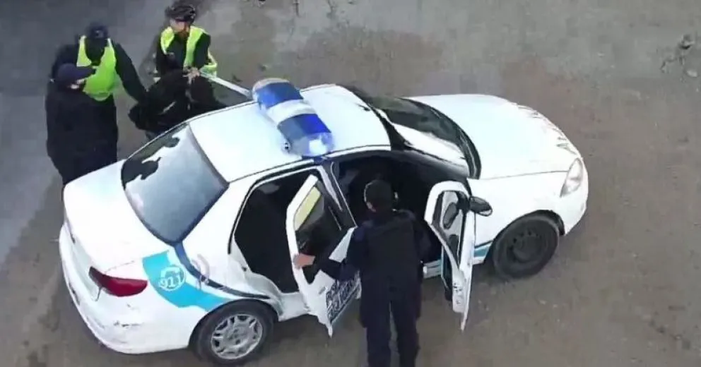 Se hizo pasar por un visitante y arrebató dos celulares de una agencia de turismo