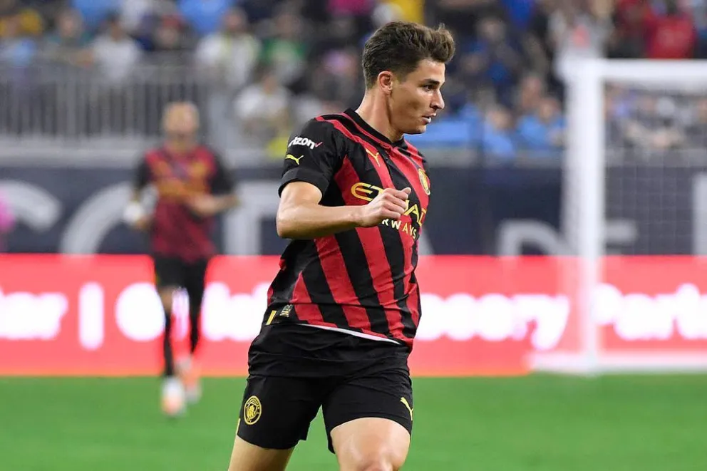 Julián Álvarez debutó como titular en el Manchester City: su increíble actuación