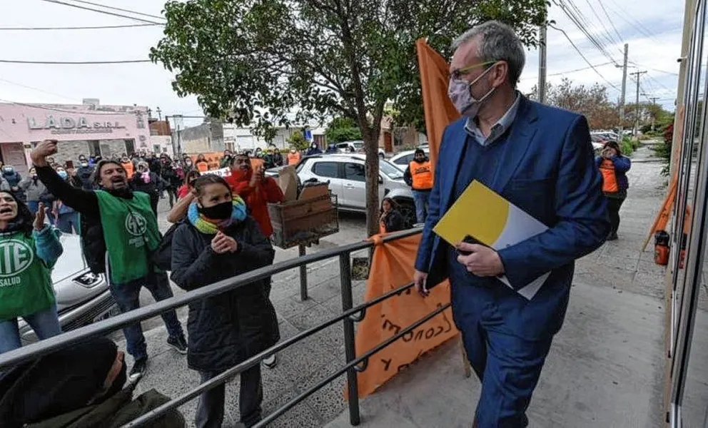 Médicos de los hospitales de toda la provincia realizarán un paro general el próximo martes