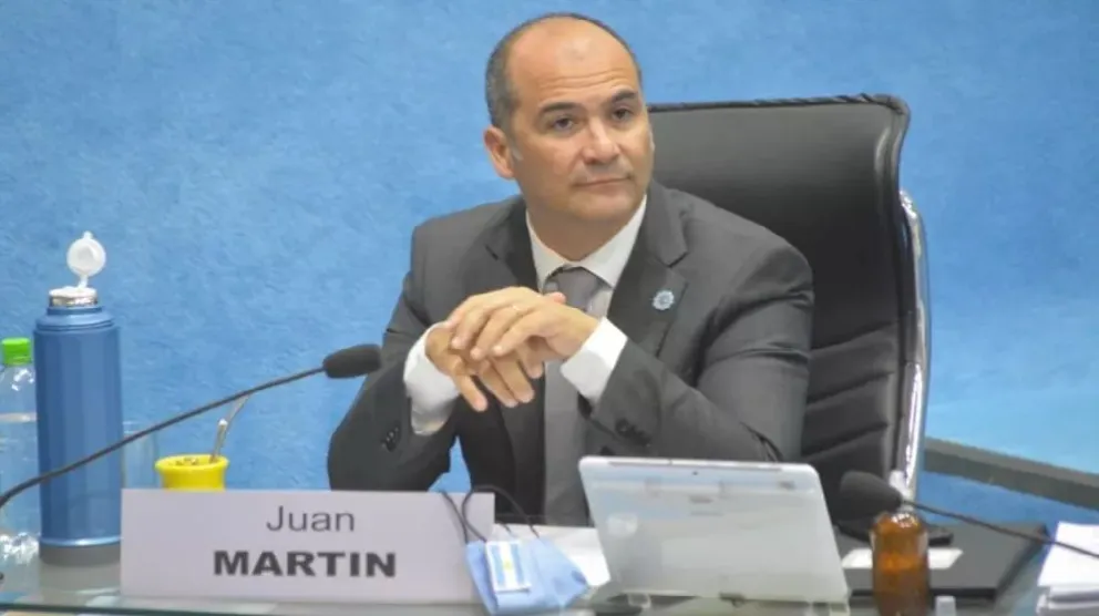 Proponen que los extranjeros no residentes paguen para usar la salud pública rionegrina