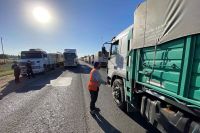 Descontrol en pleno corte de ruta: camioneros terminaron a las piñas