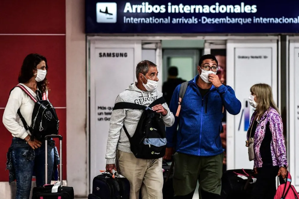 Los turistas extranjeros podrán vender hasta US$5.000 al tipo de cambio financiero