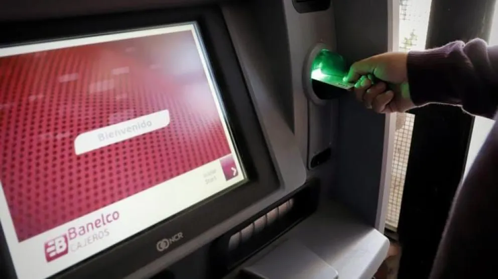 Comenzó el pago del medio aguinaldo a estatales rionegrinos