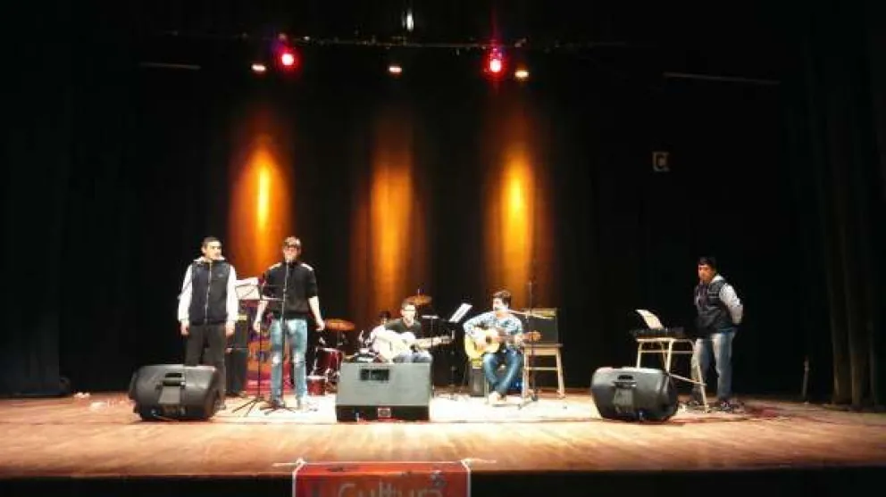 Ponete a crear con tus amigos y amigas: A Rodar Escuelas y taller de bandas te esperan
