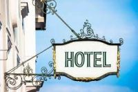 Hotel escrachó a sus huéspedes por redes sociales: "Habitación Nº 7, se llevó el acolchado”