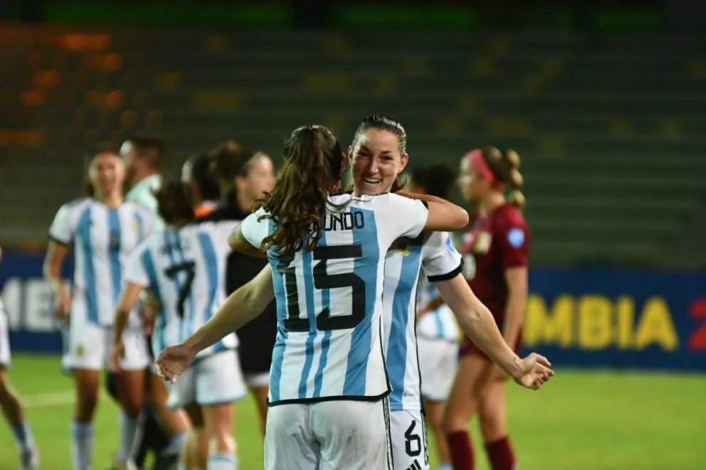 El seleccionado argentino femenino venció a Venezuela y pasó a semis de la Copa América