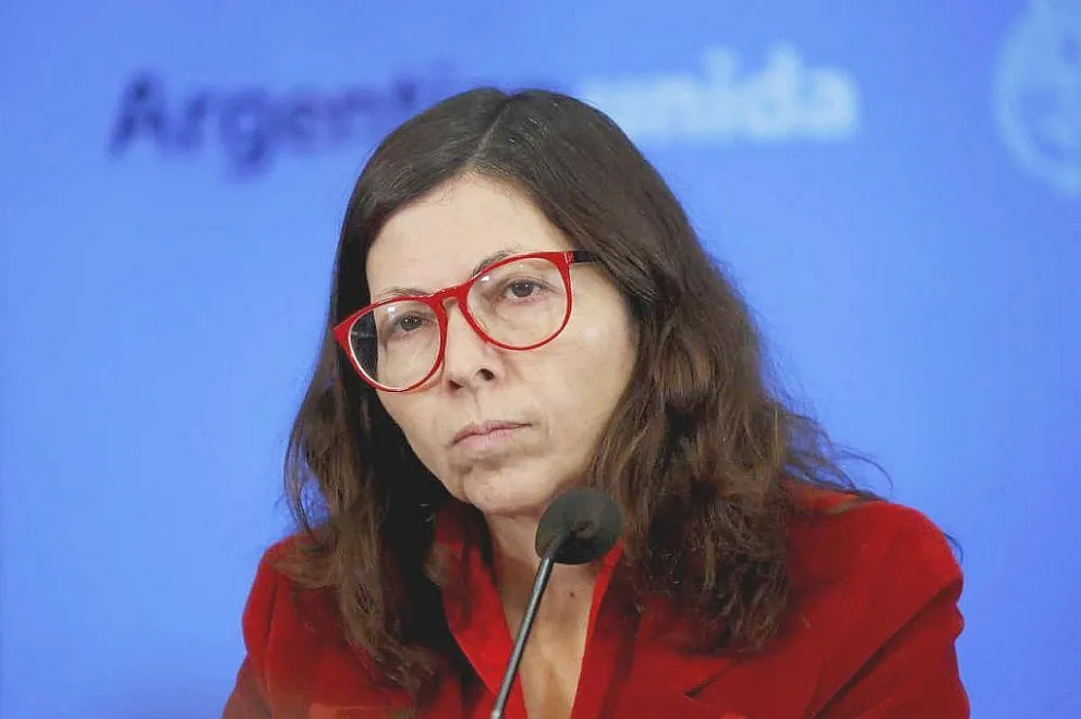El Gobierno congeló por decreto el ingreso de empleados en el sector público nacional