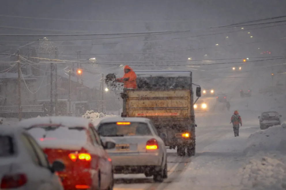 Anuncian alerta amarilla por fuertes nevadas
