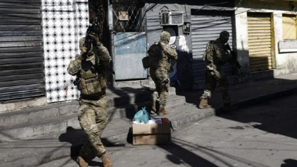 Video: un operativo policial en una favela de Brasil terminó en una masacre con al menos 18 muertos