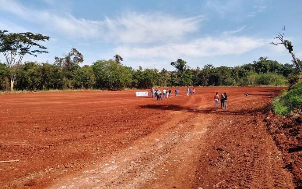 Iguazú: Nación invertirá 30 millones de pesos para la construcción de una cancha de hockey 