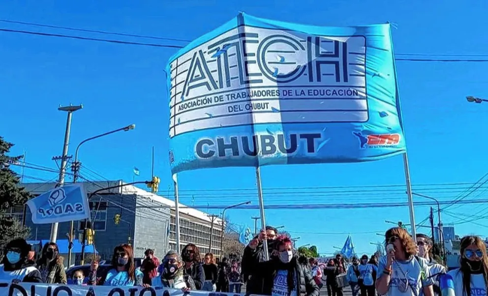 ATECh no acatará la conciliación y ratificó paro docente con movilización