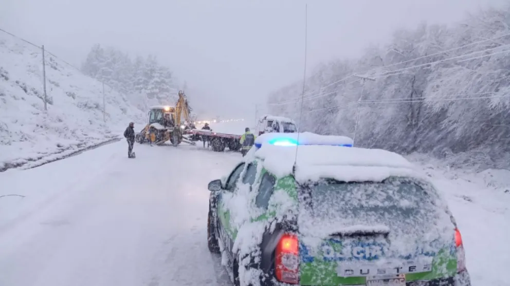 Cordillera: Provincia trabaja en resolver las diversas contingencias ante la situación meteorológica