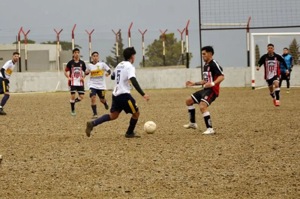 Categoría B:  Goleó Ameghino y se acomodó arriba
