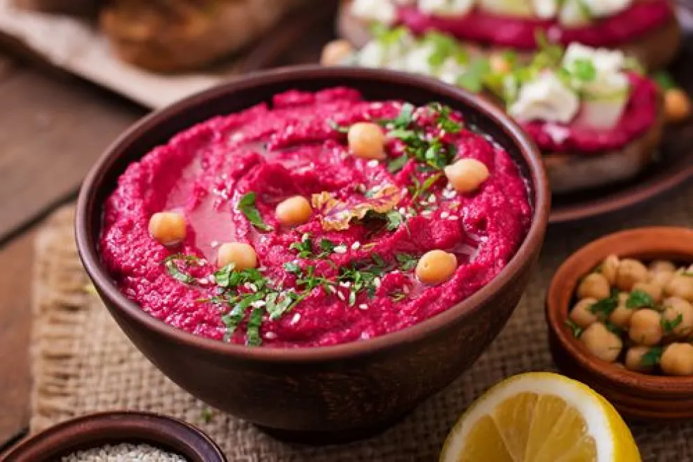 Hummus de remolacha: fácil de preparar, con pocos ingredientes y delicioso