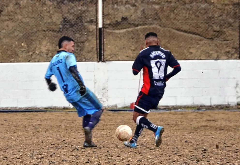 Hubo lluvia de goles en cancha de Ameghino